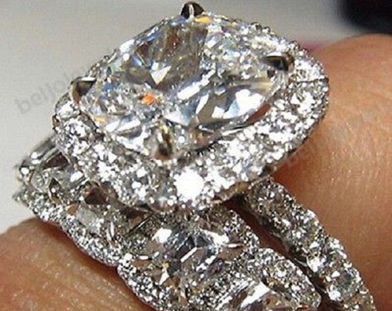 Cushion-Cut Diamond Halo 925 Silver Bridal Set Engagement Ring 14k white Gold Over