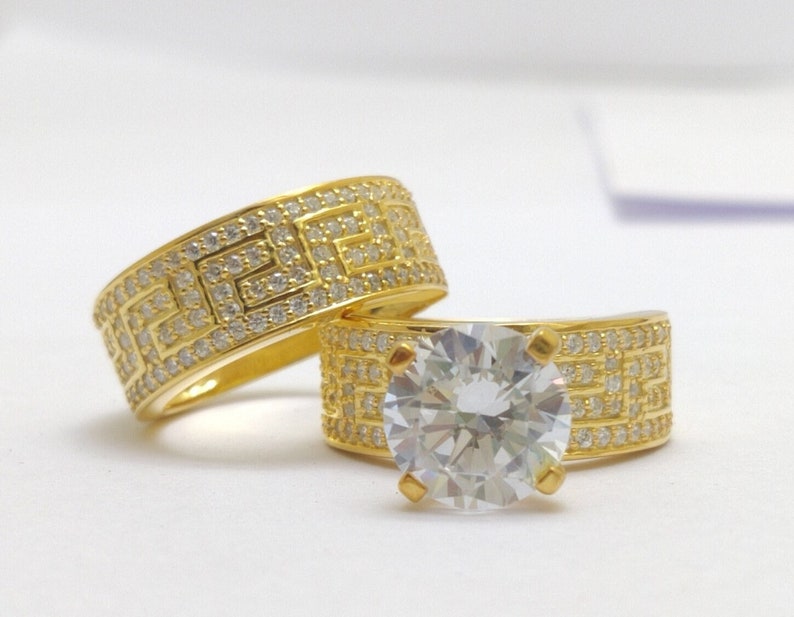 Bridal Trio Ring Set — Round Cut Diamond, Yellow Gold Finish - view 3