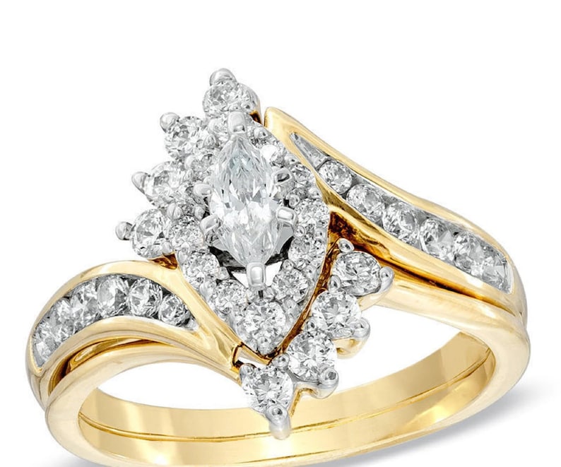 Bridal Ring Set — Marquise Round Moissanite