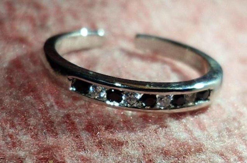 Toe Ring — Blue Sapphire Eternity, White Gold Finish, 925 Sterling Silver