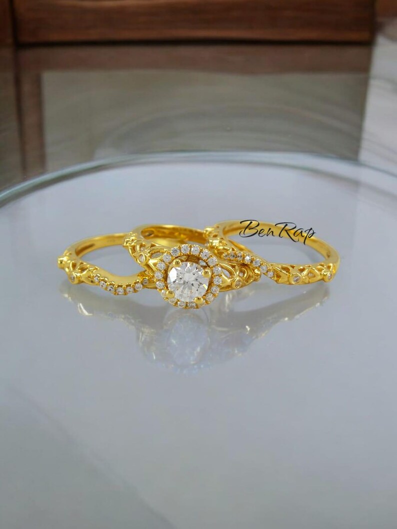 Bridal Ring Set — Classic Round Moissanite